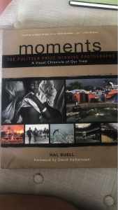 The Pulitzer Prize-Winning Photographs by Hal Buell (Hardcover)