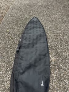7’2 Billabong Surfboard Bag.