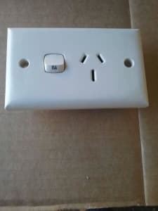 HPM SINGLE POWER POINT IN WHITE,NEVER USED