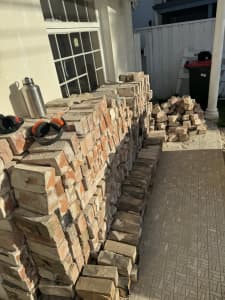Free Bricks Clovelly