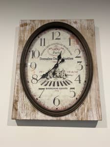 Shabby Chic Timber Wall Clock IMMACULATE CONDITION 