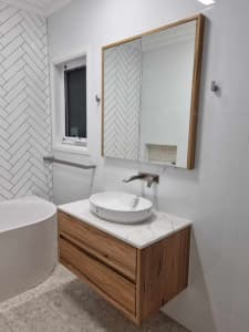 Floating Bathroom Vanity Set. TIIMBER 900x500x470 FULL WARRANTY 