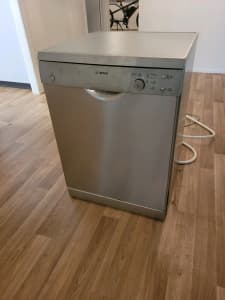 Bosch Freestanding Dishwasher Stainless Steel SMS40E08AU