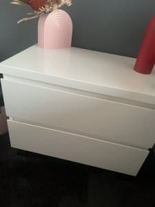 X2 bedside tables