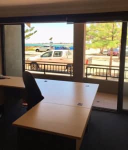 Mandurah office/desk space: All inclusive.