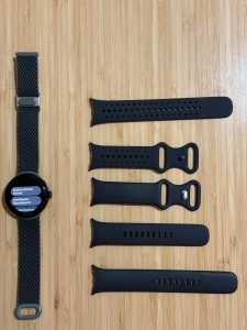 Google Pixel Watch 2 - Matte Black Obsidian Active Band Wi-Fi w Straps