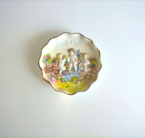Vintage Capodimonte Italian Porcelain Trinket Bowl
