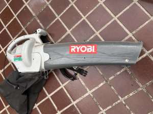 Electrical Ryobi blower in good condition