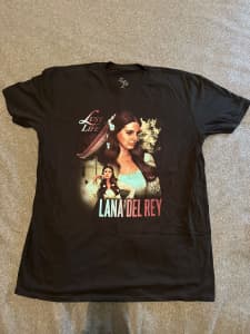 Lana Del Rey tour t-shirt