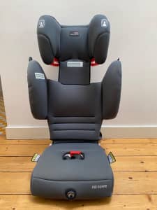 Car booster seat - Britax safe n sound Hi Liner (ages 4-8)