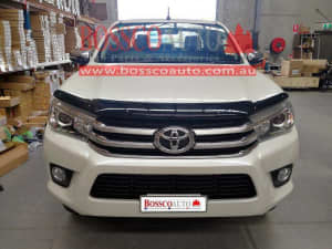 Bonnet Protector and Weathershields suitable for Toyota Hilux 201
