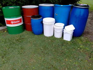 For sale . Buckets. Barrels .drums and rope for sale Starting from $6
