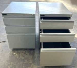 3-drawer Grey Metal Mobile Pedestal Cabinets With Keys - 4 available