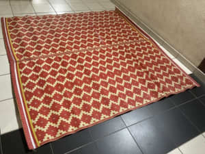 Picnic woven rug for sale