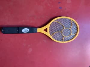 Fly swat electrified