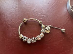 Wanted: Pandora bracelet S/S.Rose Gold clasp with charms and safety chain