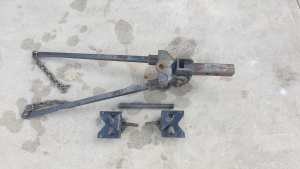 WEIGHT DISTRIBUTION HITCH