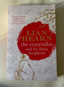 Lian Hearn - The storyteller and his three daughters 