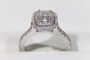 Authentic Gregory Jewellers Engagement Ring & Wedding Band Set