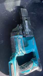 Makita collated screw gun
