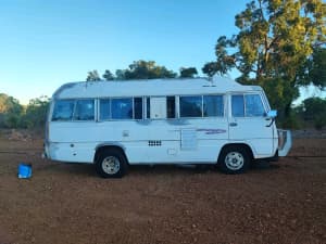 1981 Toyota coaster missing motor and gearbox 