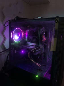 Gaming pc with or without monitor !! PICK UP ANR CASH ONLY !!