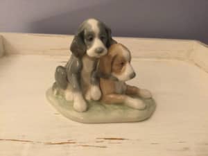 NAO BY LLADRO: PORCELAIN SPANIEL PUPPIES FIGURINE.