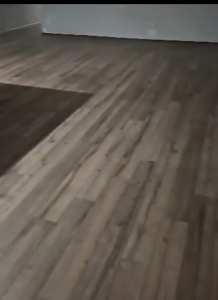 Royal oak laminate floor board planks