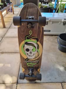 Landyachtz dugout skateboard