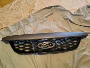 FORD BA BF FRONT GRILL XR6 XR8