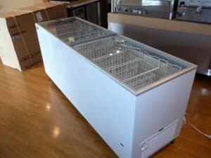 New Bromic Commercial Chest Freezer Glass Top Large Display 670L