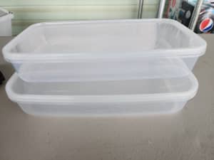 Plastic glass containers x 3