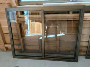 Aluminium sliding window 
