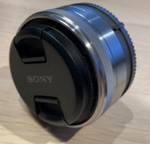 Sony E 16mm F2.8 SEL16F28 lens (silver)