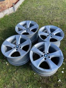 BMW GENUINE 20in 5Spoke Wheels Staggered Set of 4. Suit X5 or X6