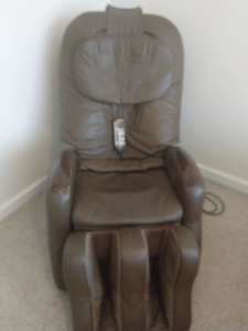 Massage chair, Thrive CHD 861