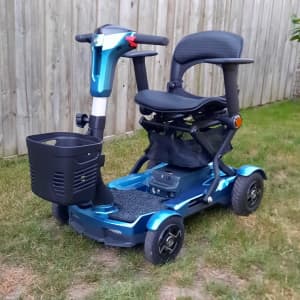 MOBILITY SCOOTER - HEARTAWAY S26 PORTABLE FULLY AUTOMATIC FOLDAWAY 