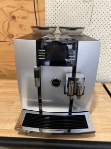 JURA GIGA 5 Professional Coffee Machine