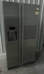 Samsung stainless double door fridge freezer works perfect can deliver