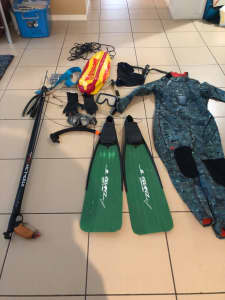 Diving and spearfishing gear