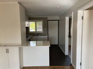 EOA: Beautiful Renovated Unit Doubleview for RENT