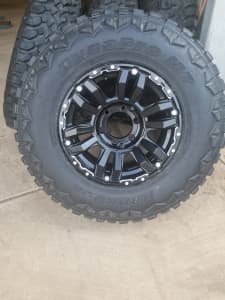 Landcruiser/Nissan 6 stud rims and tyres