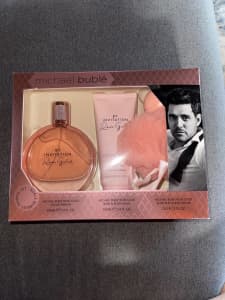 Michael Buble By Invitation Rose Gold Perfume set
