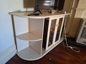 TV cabinet good condition 