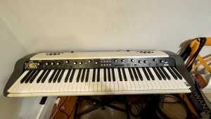 REDUCED KORG SV-2S 73 KEY - AS NEW WITH BOX