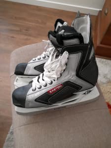 Easton Synergy SE16 Ice Hockey Skates - Junior