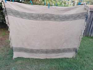 Lovely rustic throw & cushion *pre owned*
