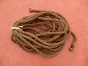 Synthetic hemp rope, 25mm x 15m (Approx)