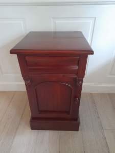 Bedside table nightstand solid mahogany timber 43cmW X 43cmD x 75.5cmH
