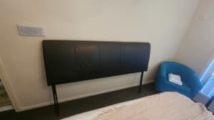 Bed head leather perfect condition 